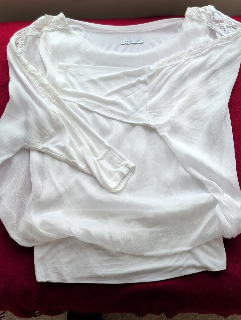 Made In Italy lightweight white lace-trim dolman sleeve blouse (one size)